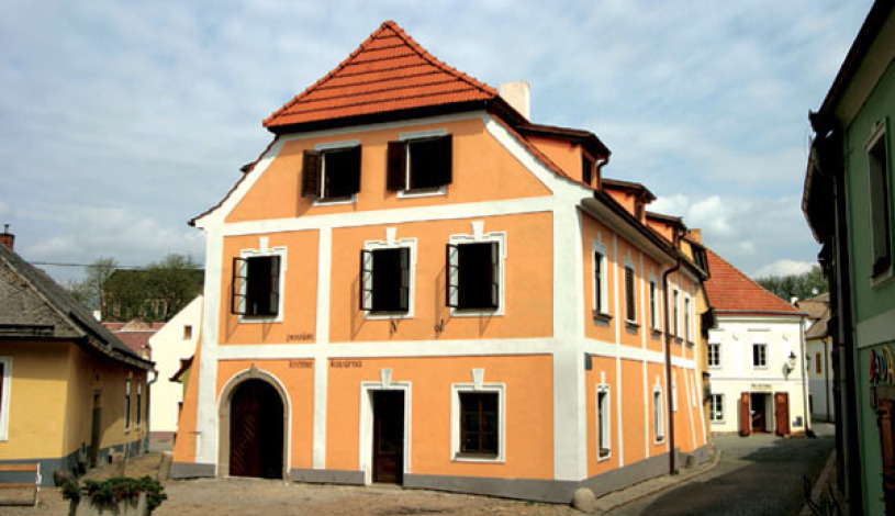 Penzion NA 15. POLEDNÍKU Jindřichův Hradec